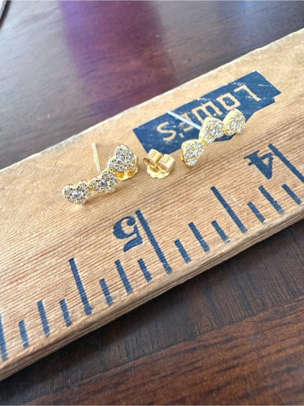 NWOT 925 Sterling heart Studs